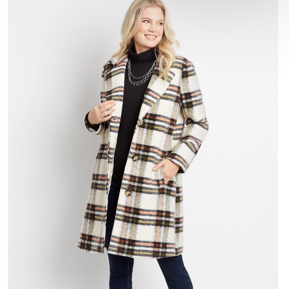 COPY - Vigoss White Long Plaid Boxy Coat